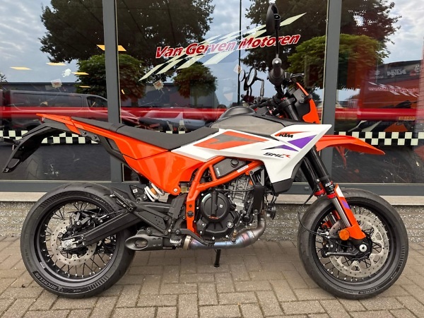 KTM 390 SMC R