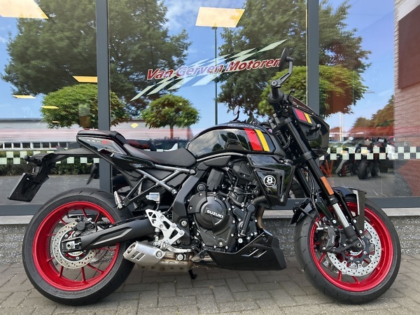 SUZUKI GSX-8 TT