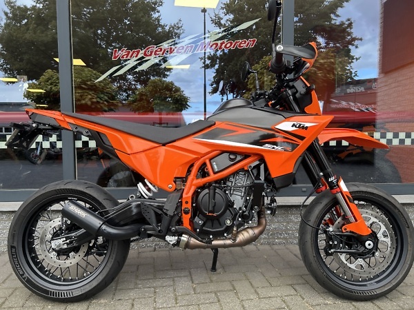 KTM 390 SMC R