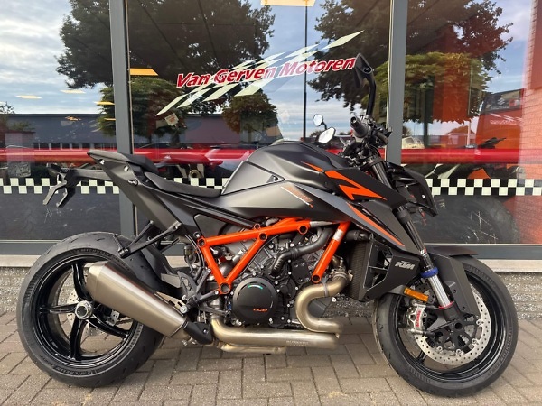 KTM 1390 SUPER DUKE R EVO
