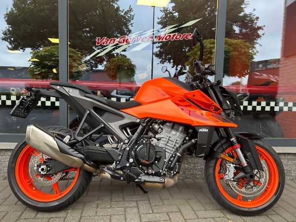 KTM 990 DUKE