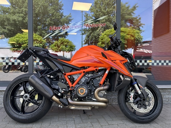 KTM 1390 SUPER DUKE R EVO