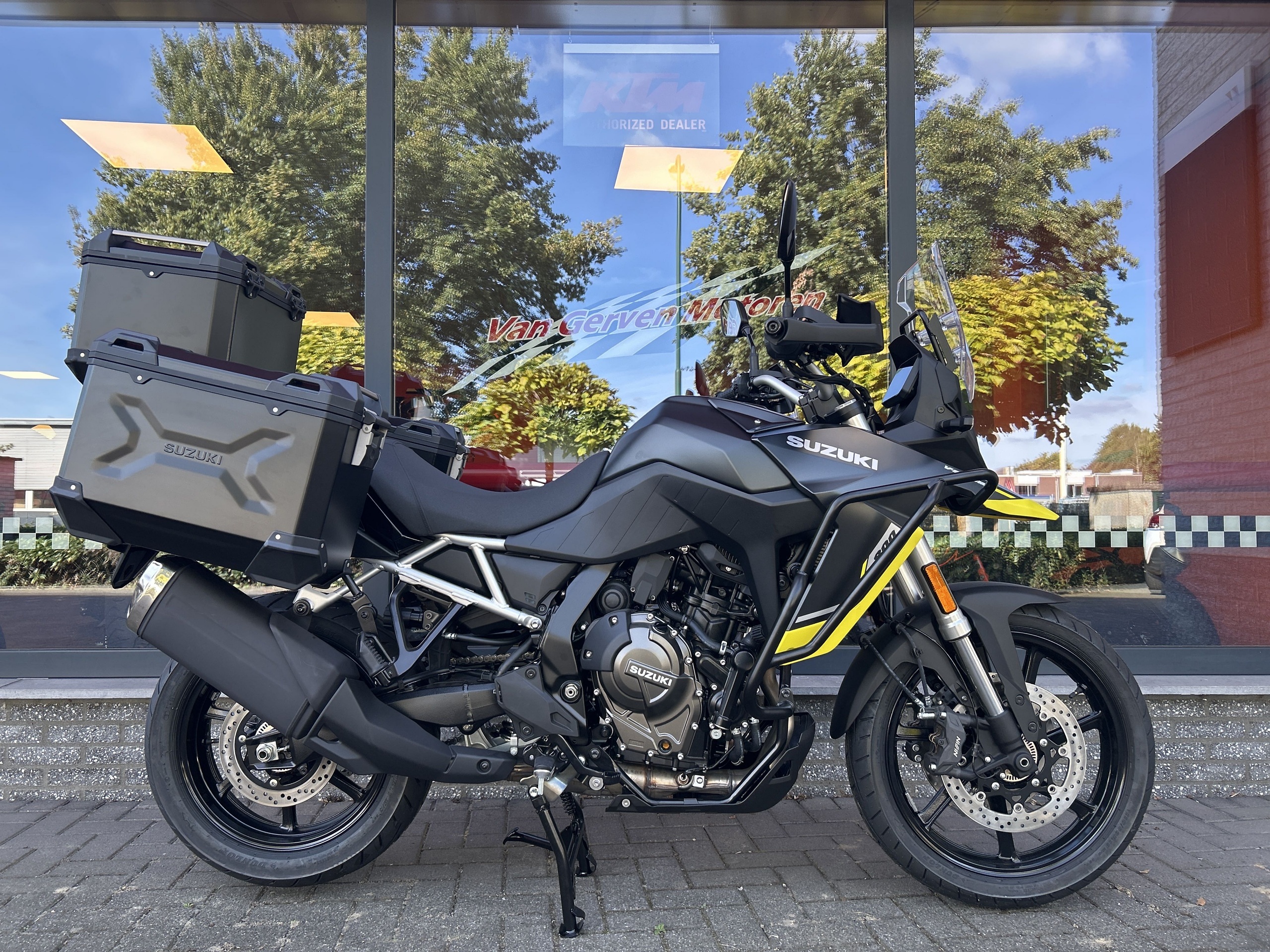 SUZUKI V-STROM 800
