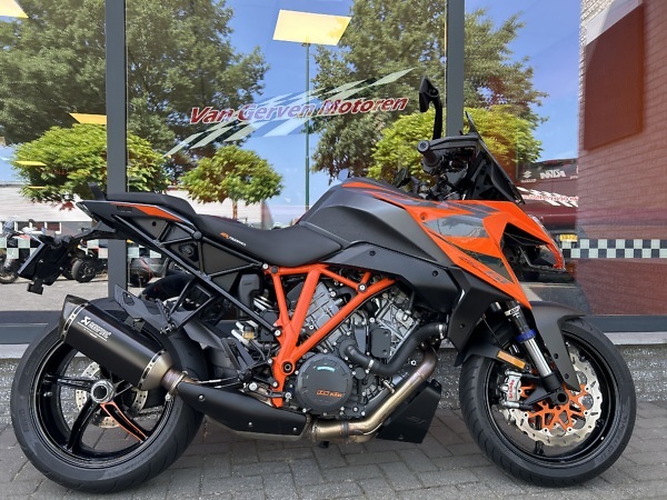 KTM 1290 SUPER DUKE GT