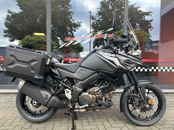 SUZUKI V-STROM 1050 Black Rhino